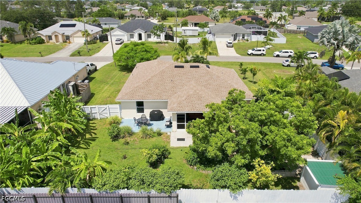 3 Bed SingleFamilyResidence for Sale in Cape Coral, photo 40