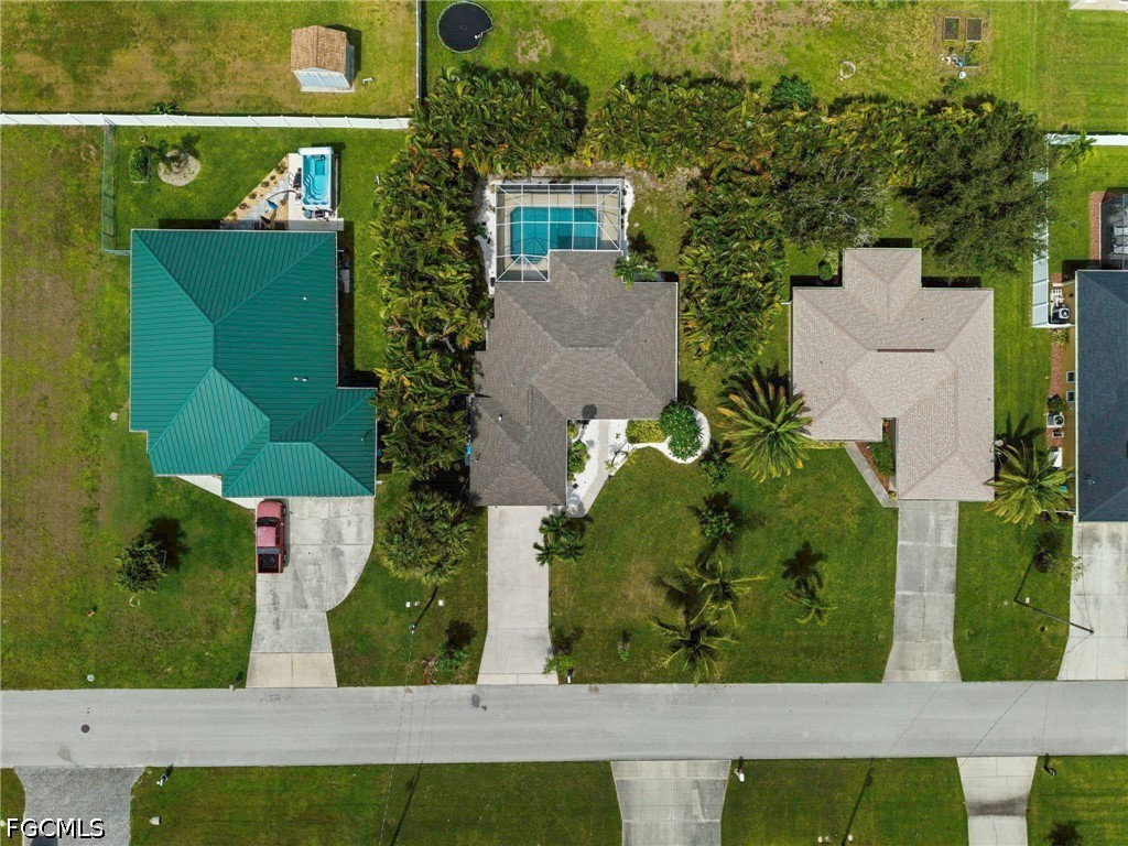 3 Bed Pool Home for Sale in Cape Coral, photo 40