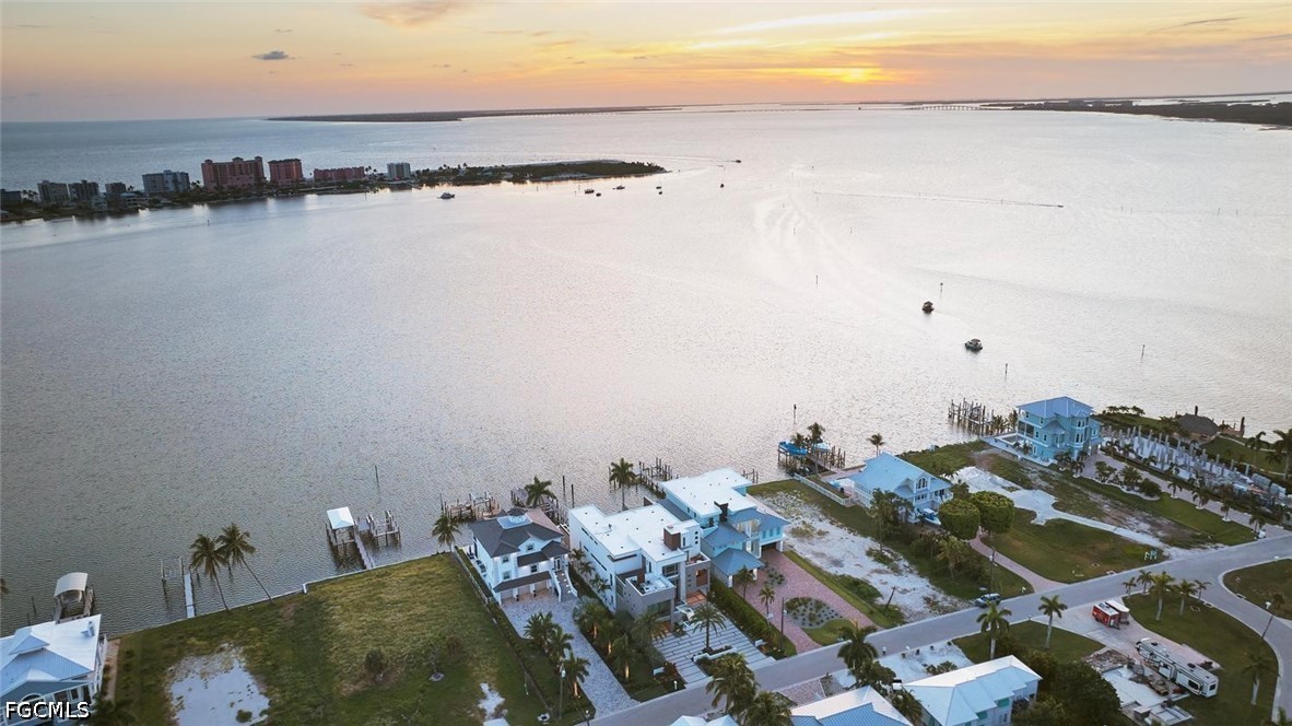 5 Bed Pool Home for Sale in Fort Myers Beach, photo 40