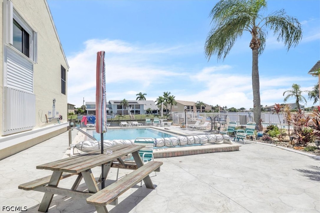 2 Bed Waterfront Home for Sale in Cape Coral, photo 40