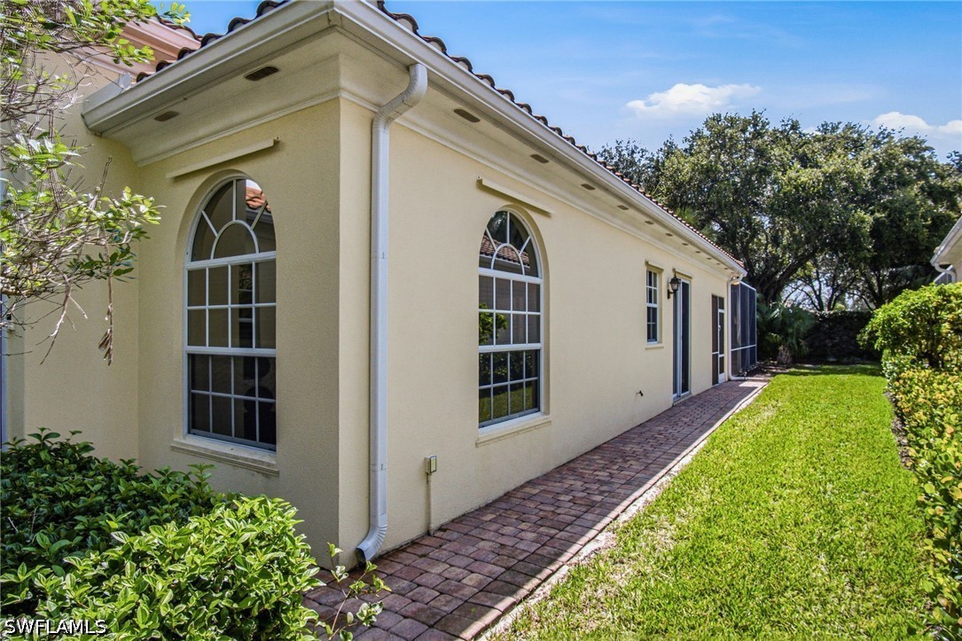 3 Bed Pool Home for Sale in Island Walk, photo 40