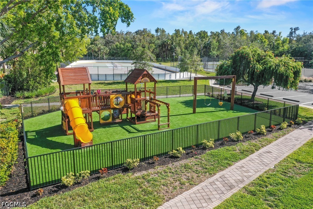 3 Bed Townhouse for Sale in Heatherstone, photo 40