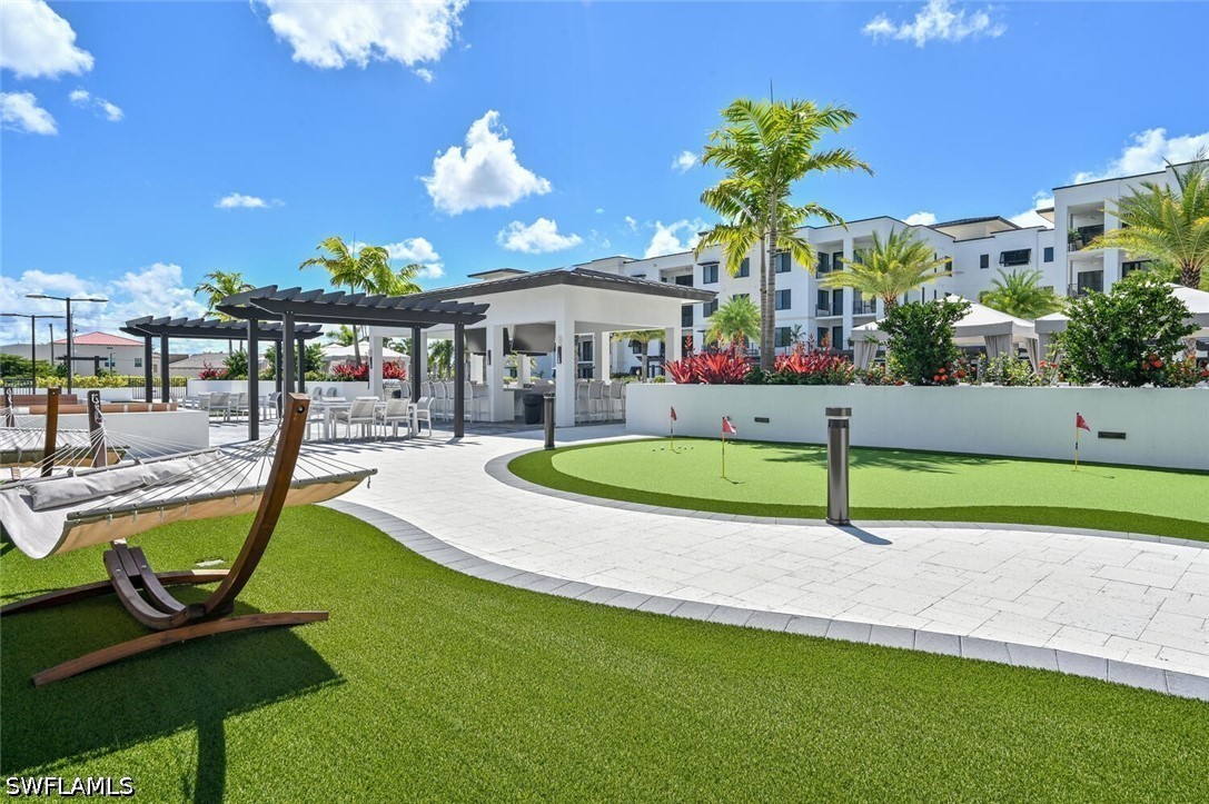2 Bed Condominium for Sale in Naples, photo 40