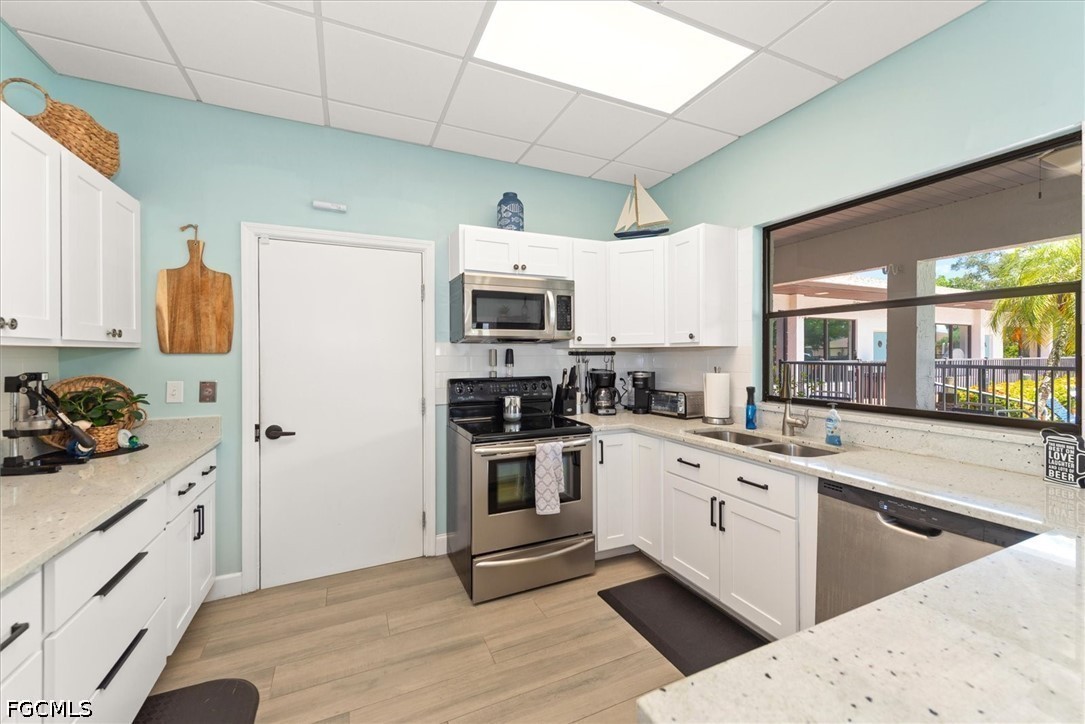 2 Bed Waterfront Home for Sale in Schooner Bay, photo 40