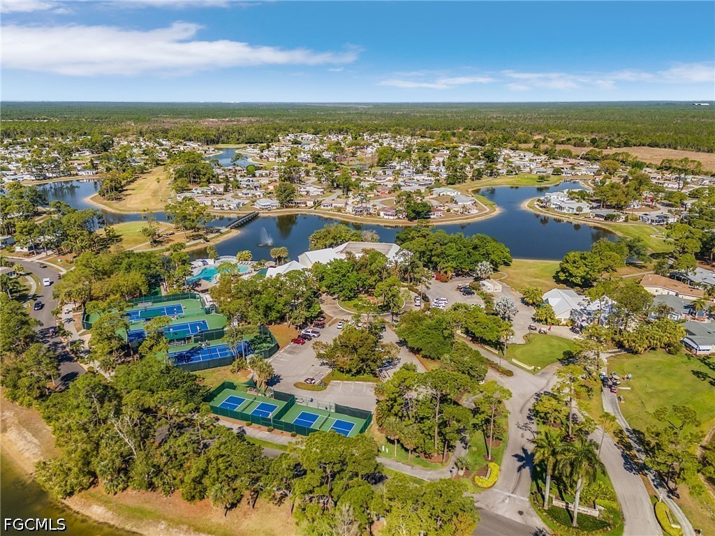 2 Bed Waterfront Home for Sale in North Fort Myers, photo 40