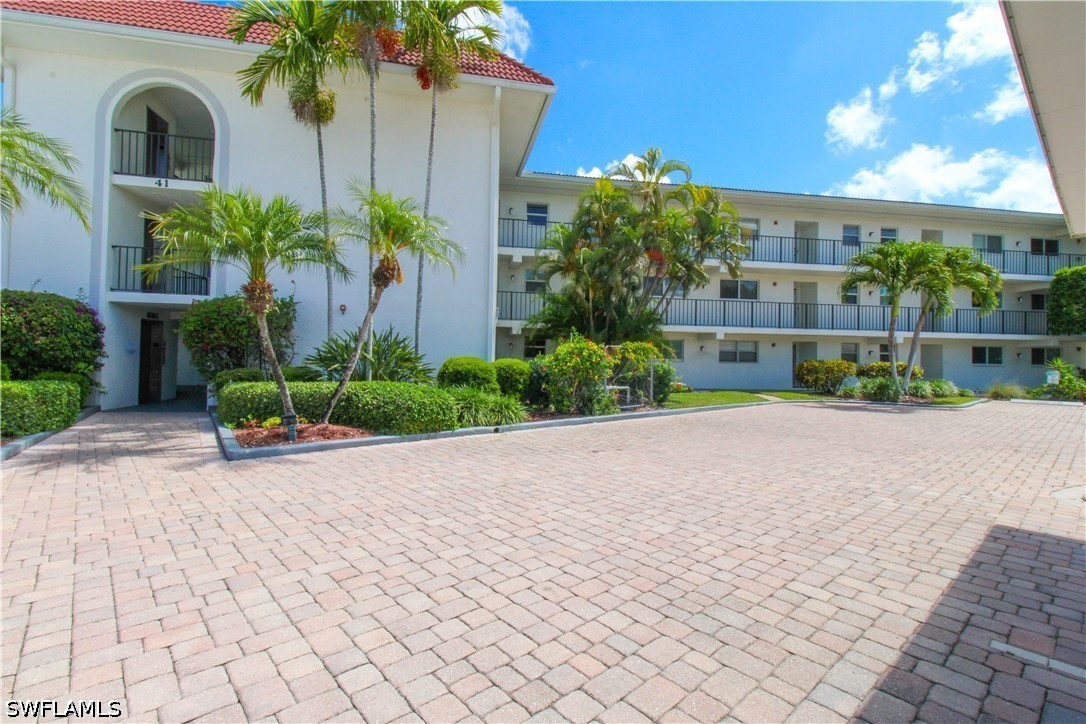 2 Bed Waterfront Home for Sale in Naples, photo 40
