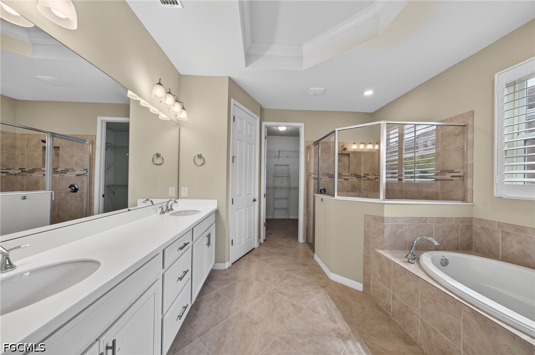 4 Bed SingleFamilyResidence for Sale in Venetian Pointe, photo 40