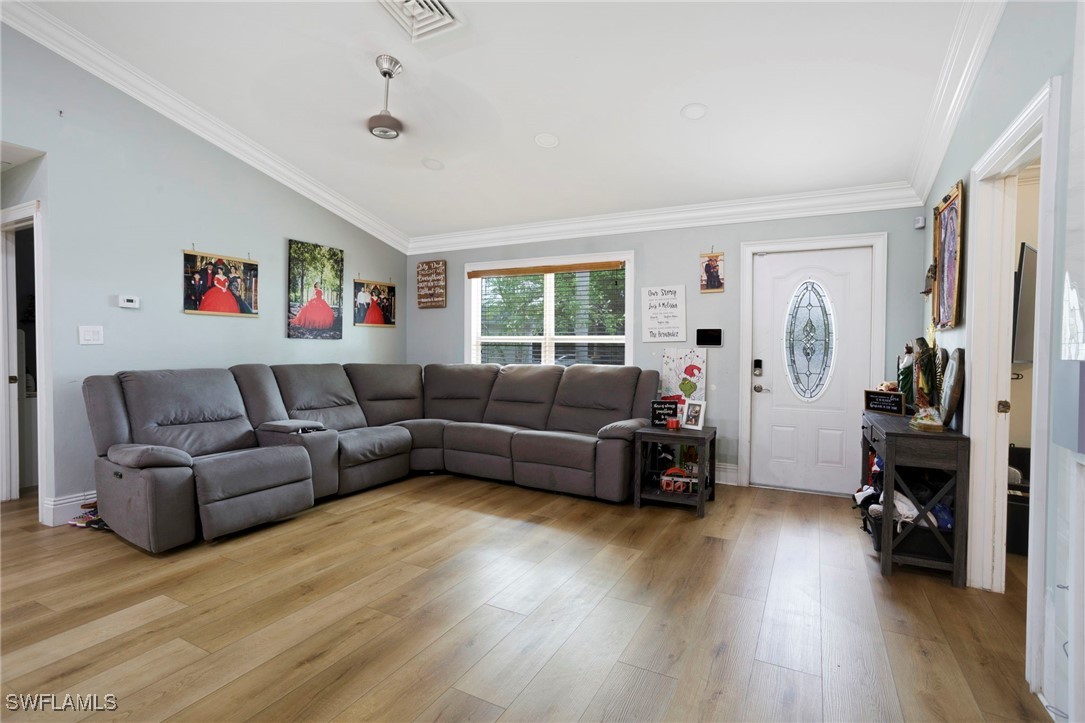 4 Bed SingleFamilyResidence for Sale in Naples, photo 5