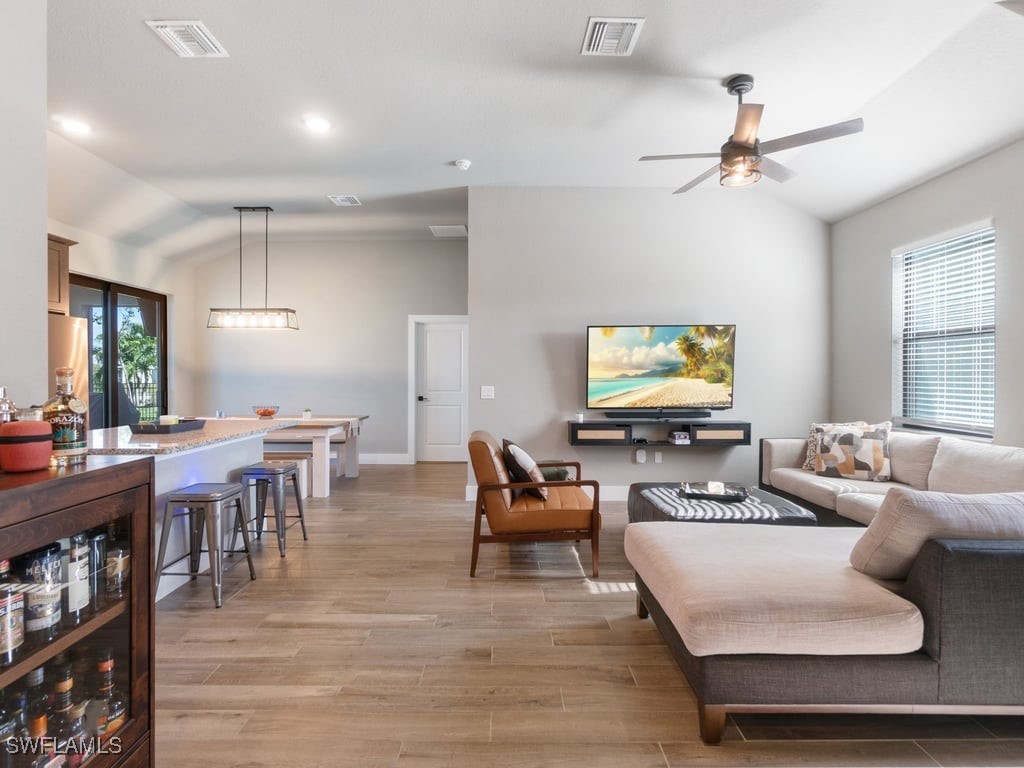 3 Bed Pool Home for Sale in Cape Coral, photo 5
