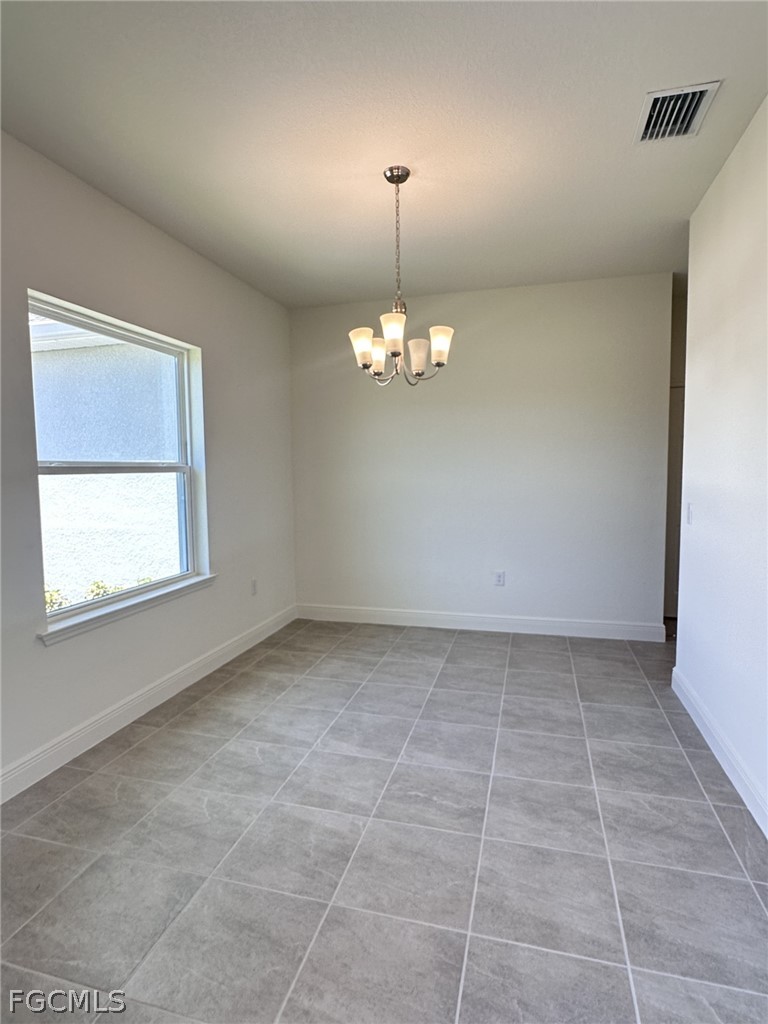3 Bed SingleFamilyResidence for Sale in Cape Coral, photo 5
