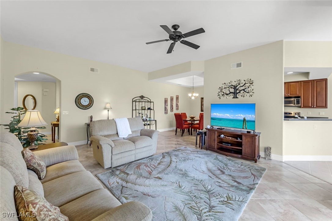3 Bed Waterfront Home for Sale in Fort Myers, photo 5