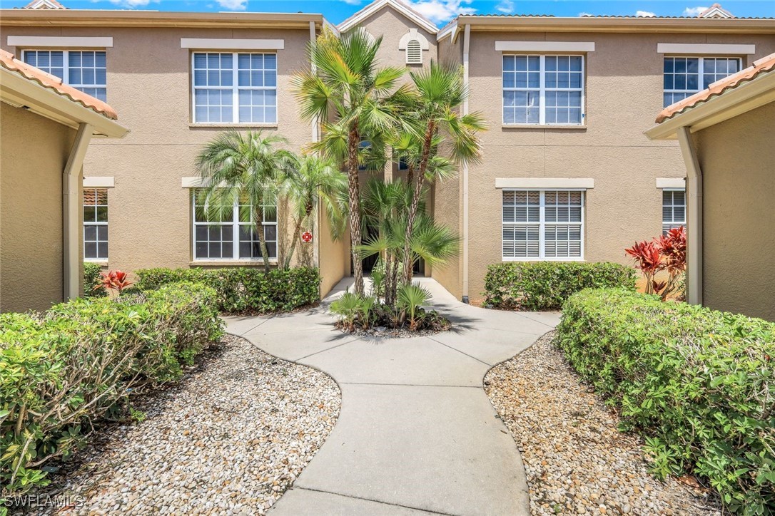 2 Bed Condominium for Sale in Sabal Palm, photo 5