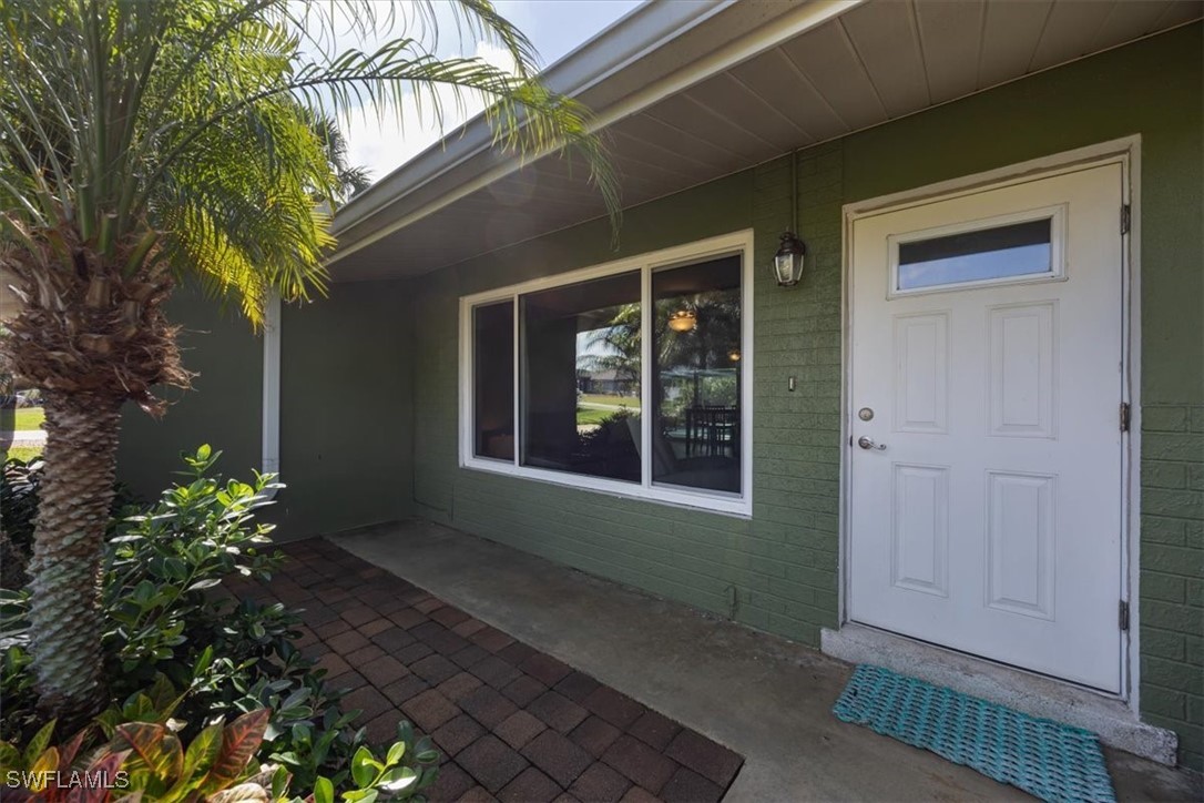 2 Bed Pool Home for Sale in Cape Coral, photo 5
