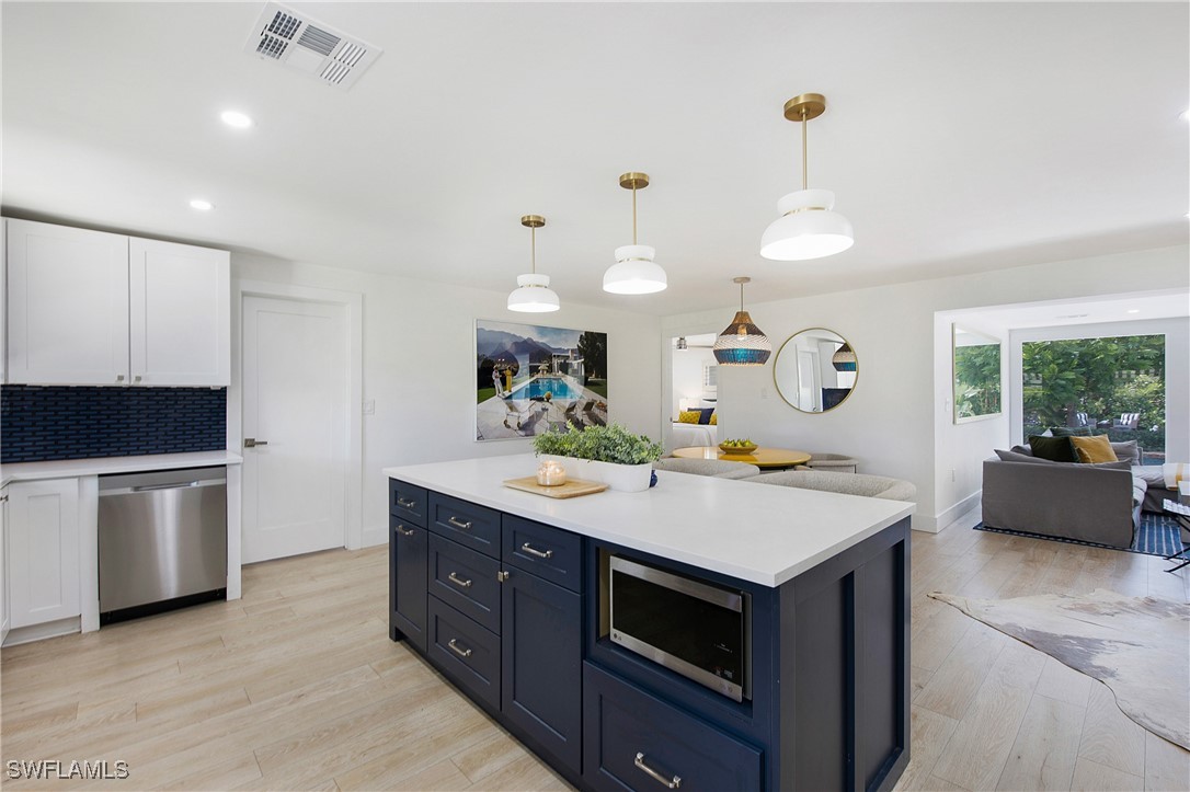 3 Bed Pool Home for Sale in Golden Shores, photo 5