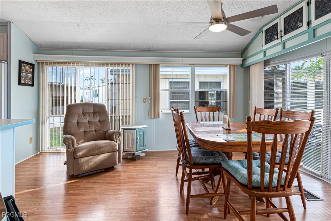 1 Bed ManufacturedHome for Sale in Estero, photo 5