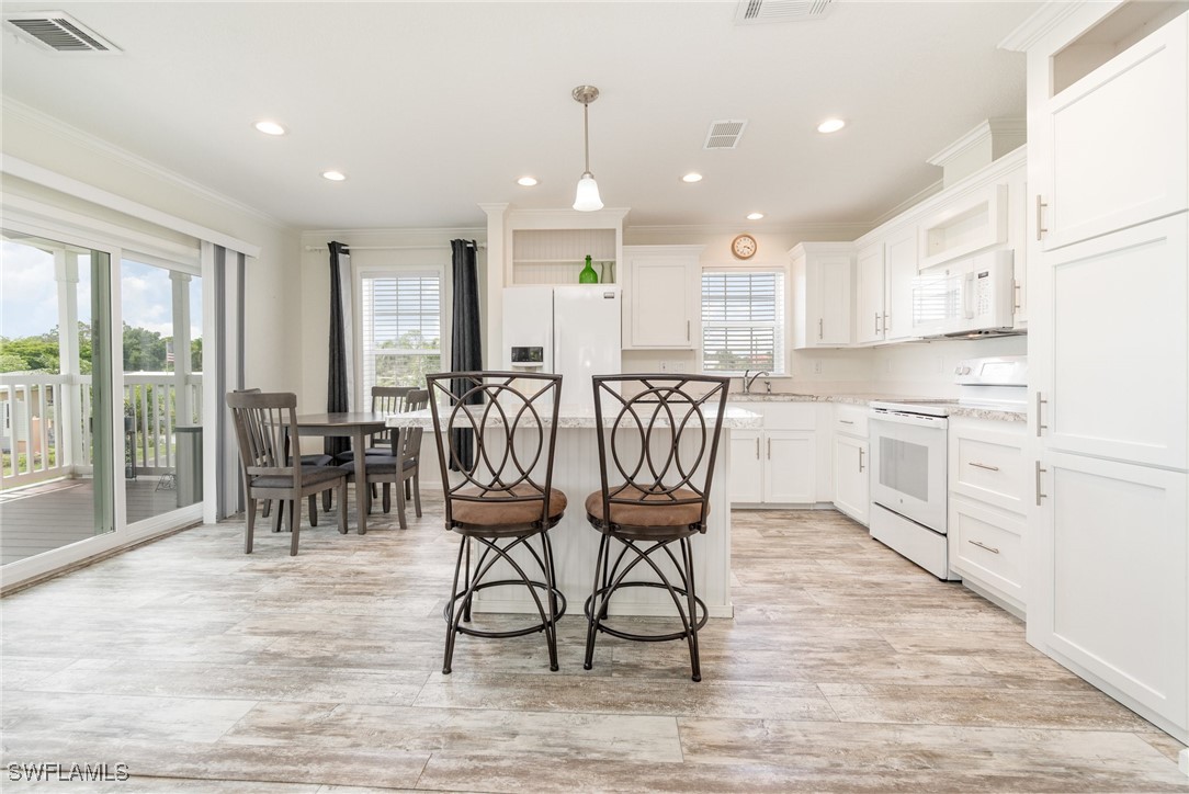 2 Bed ManufacturedHome for Sale in Fort Myers, photo 5