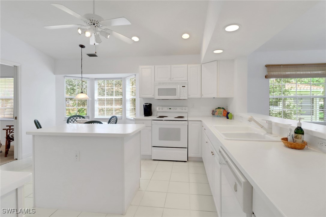 3 Bed Waterfront Home for Sale in Naples, photo 5