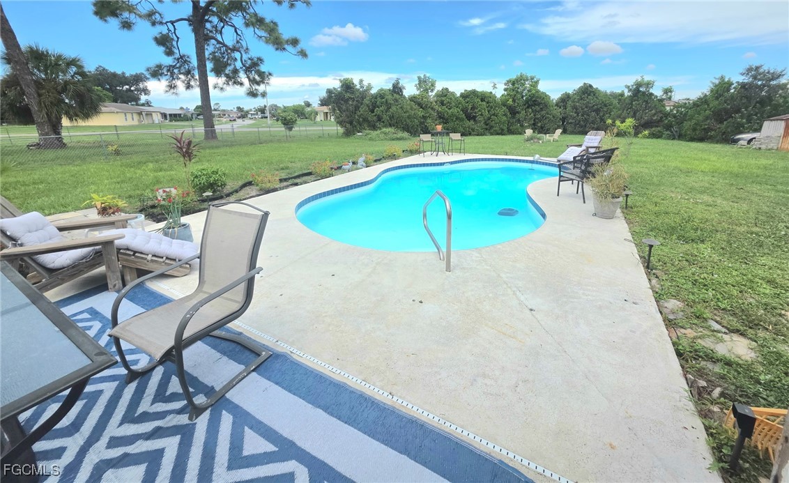 3 Bed Pool Home for Sale in North Port, photo 5