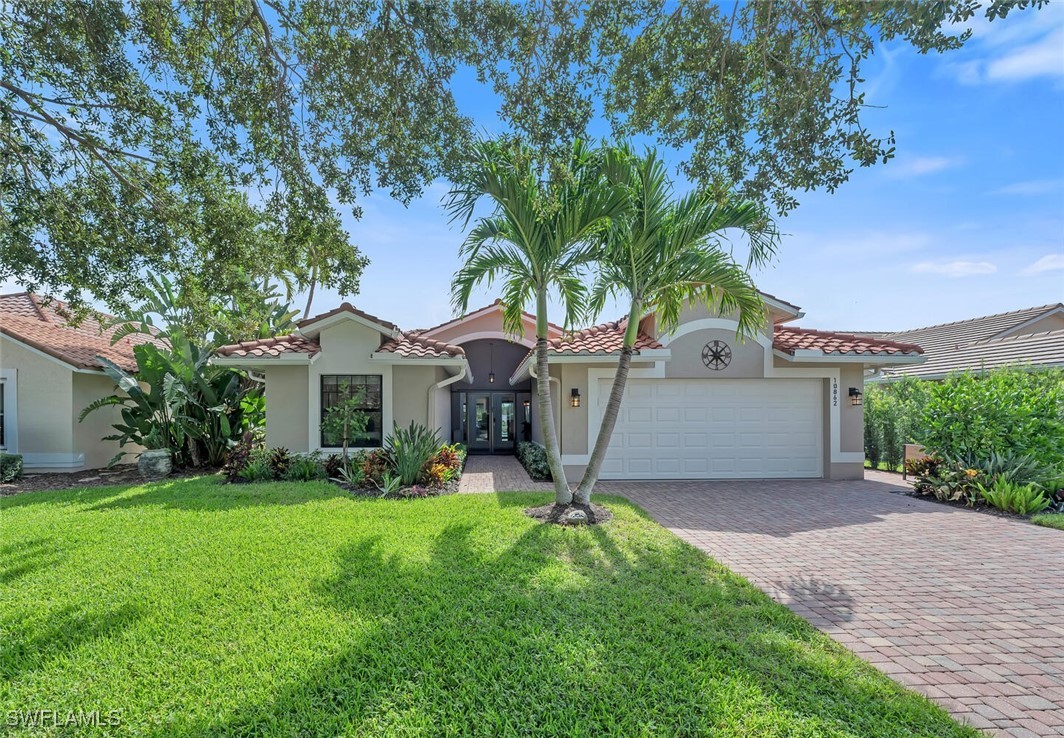 3 Bed Pool Home for Sale in Longshore Lake, photo 5