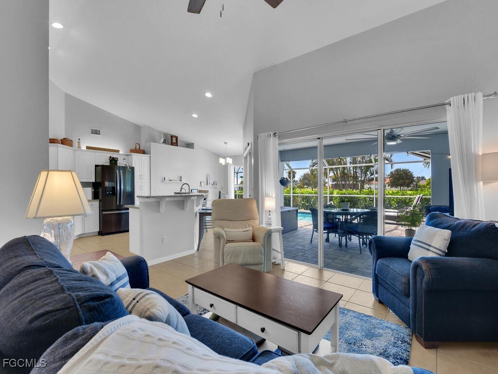 3 Bed Pool Home for Sale in Cape Coral, photo 5