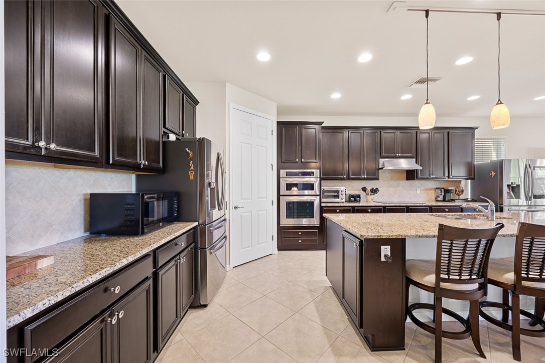3 Bed SingleFamilyResidence for Sale in Del Webb, photo 5