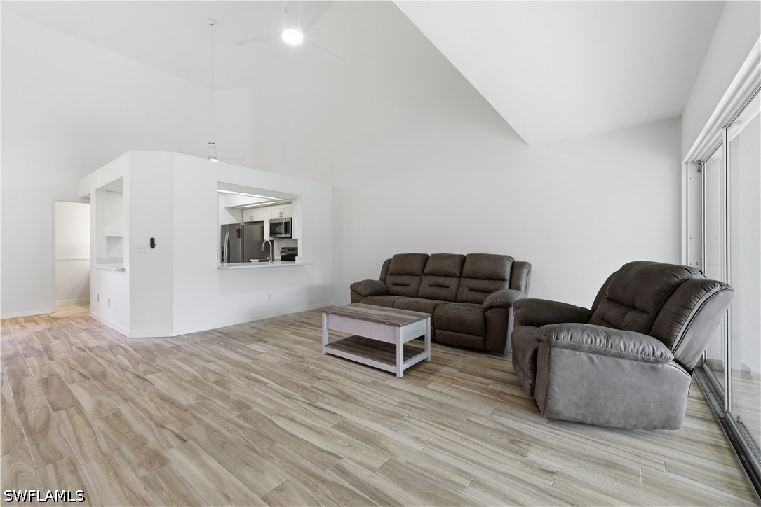 3 Bed Townhouse for Sale in Estero, photo 5