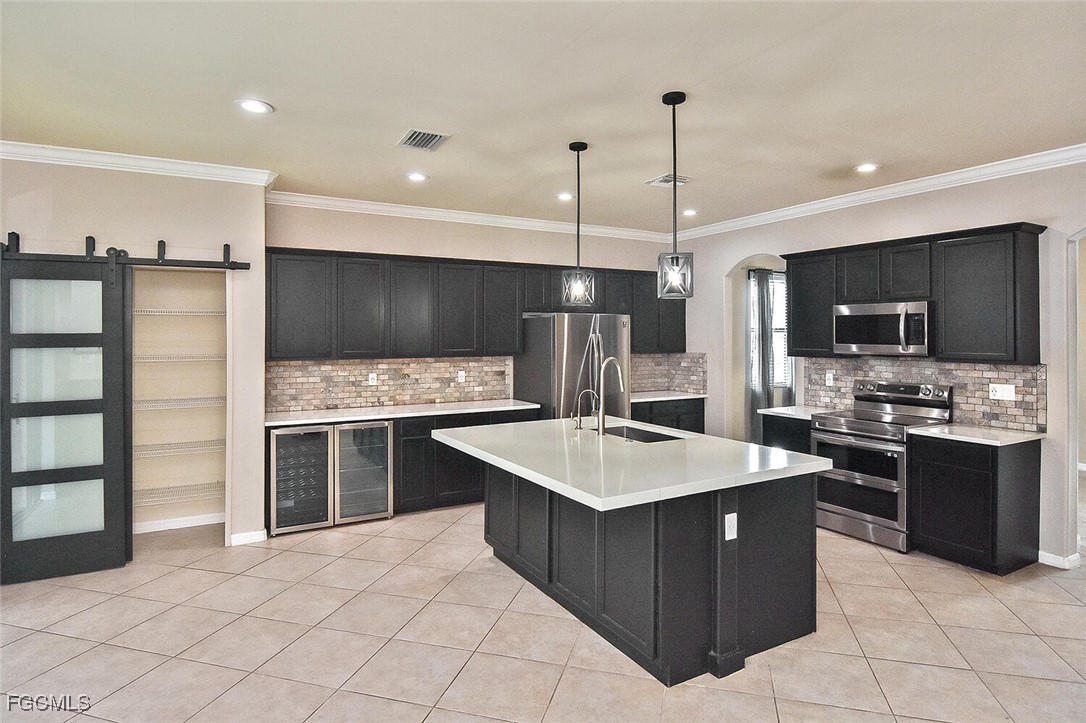 5 Bed Pool Home for Sale in Promenade West, photo 5