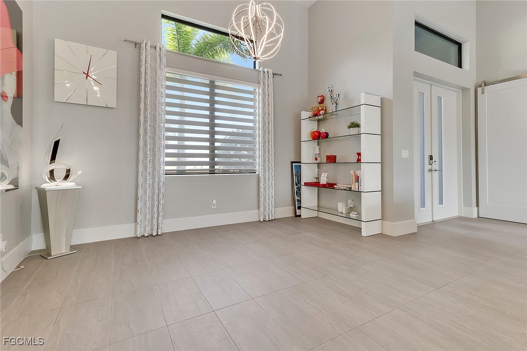 3 Bed Pool Home for Sale in Cape Coral, photo 5
