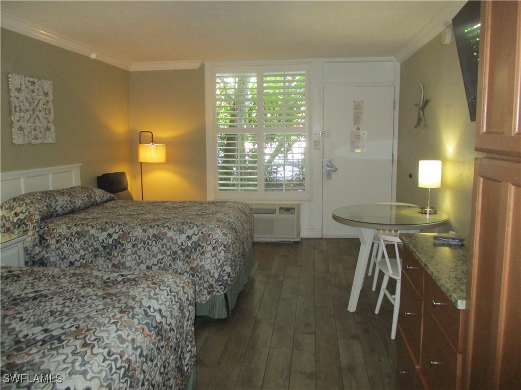Condominium for Sale in Naples, photo 5