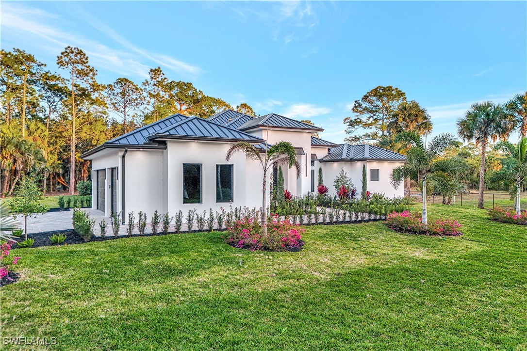 4 Bed Pool Home for Sale in Naples, photo 5