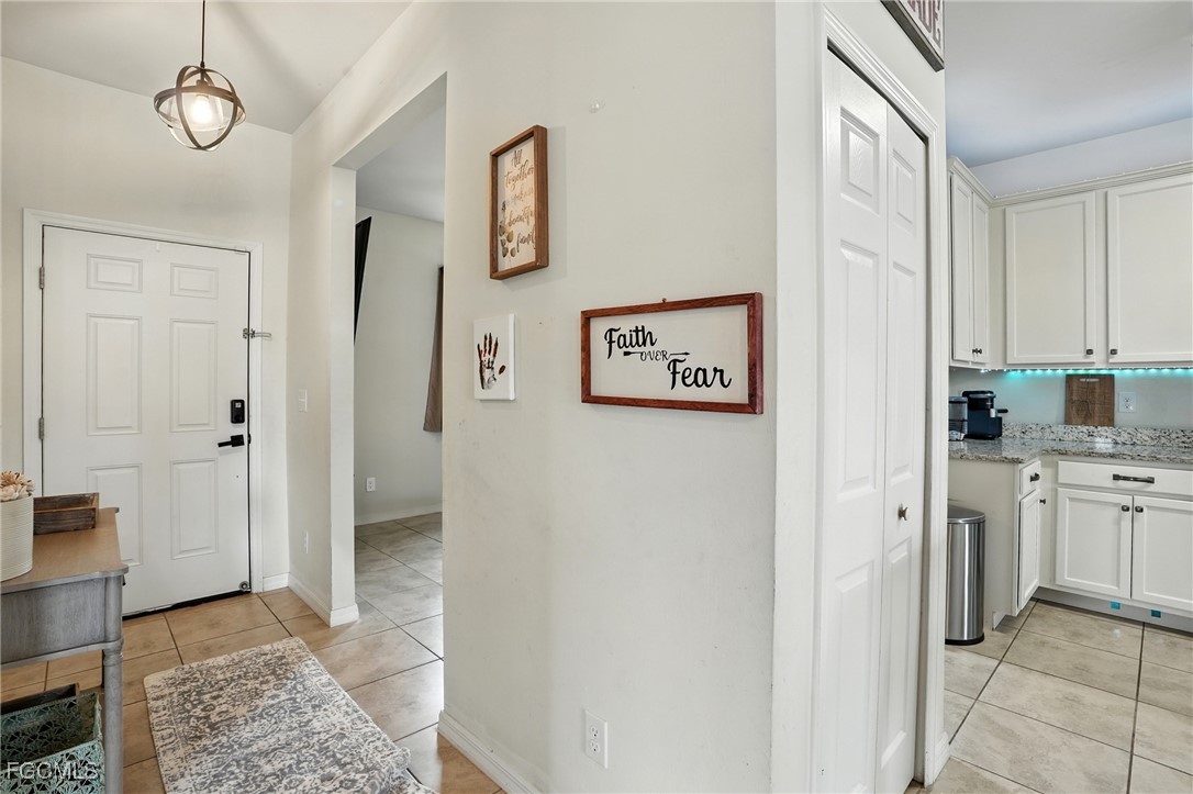 4 Bed SingleFamilyResidence for Sale in Cape Coral, photo 5