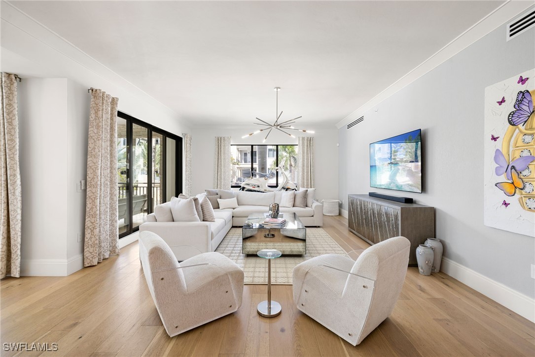 3 Bed Condominium for Sale in Naples, photo 5