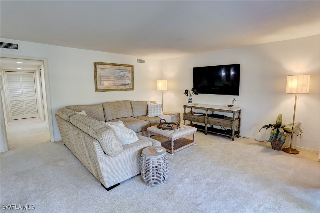 2 Bed Condominium for Sale in Cypress Commons, photo 5