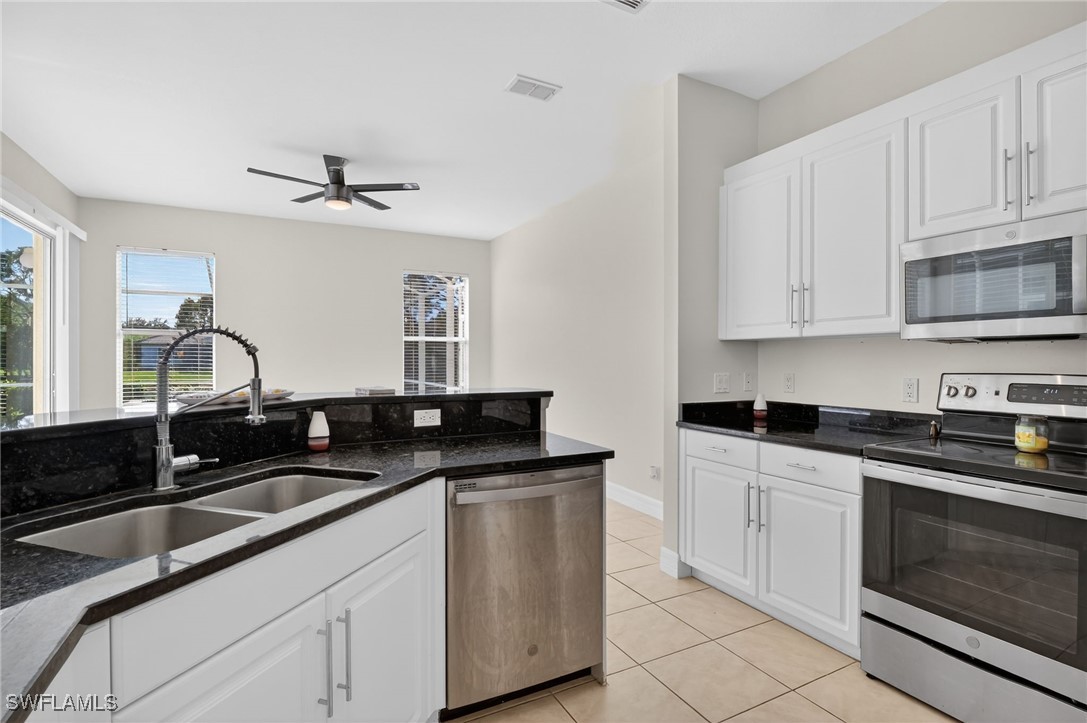 4 Bed Pool Home for Sale in Wilshire Lakes, photo 5