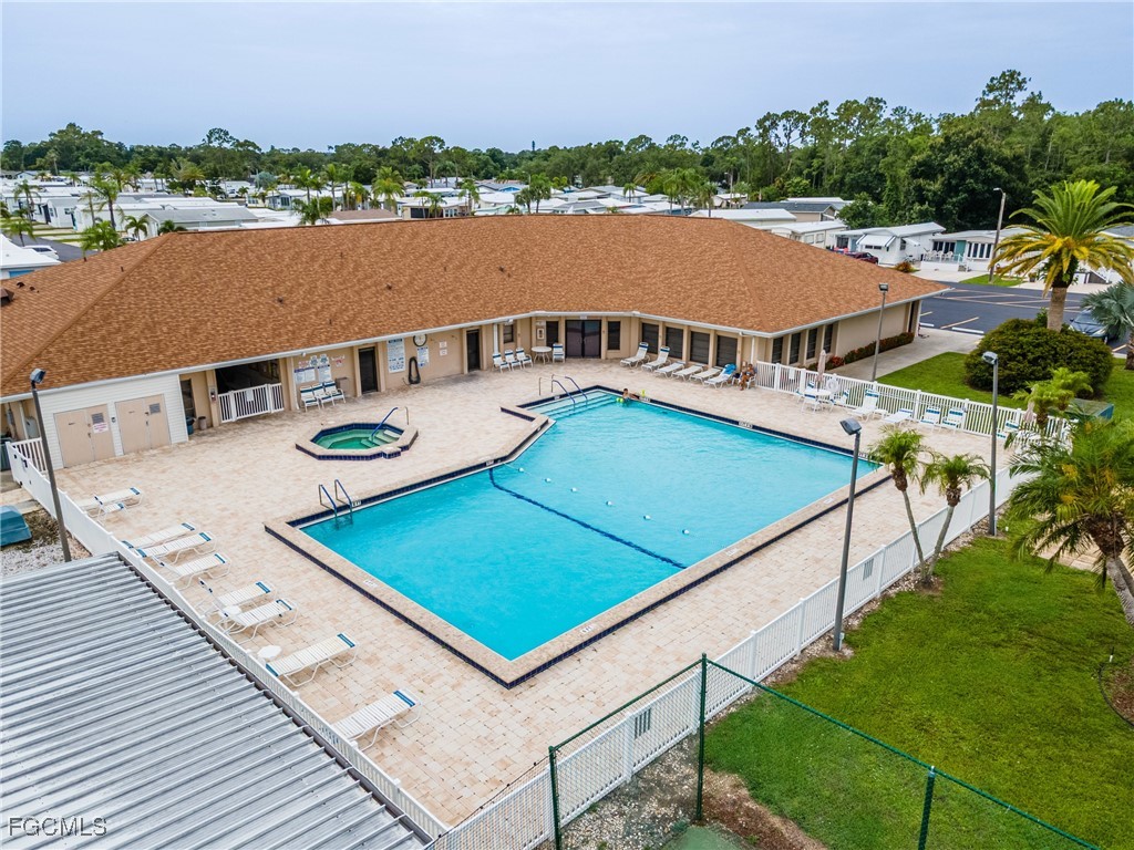 1 Bed ManufacturedHome for Sale in North Fort Myers, photo 5