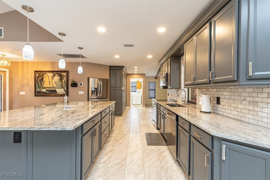 3 Bed Pool Home for Sale in Cape Coral, photo 5