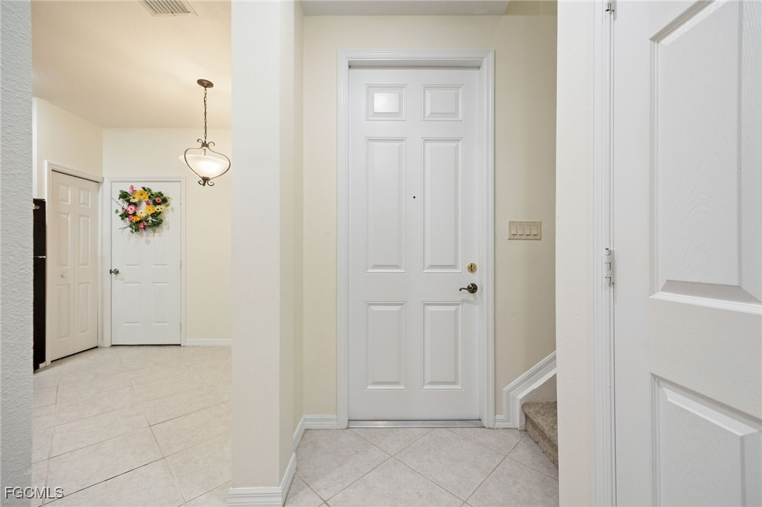 2 Bed Townhouse for Sale in Fort Myers, photo 5