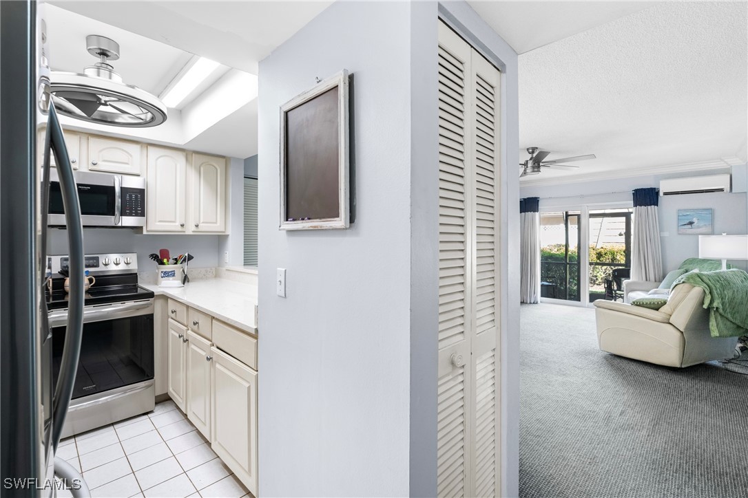 1 Bed Condominium for Sale in Marco Island, photo 5