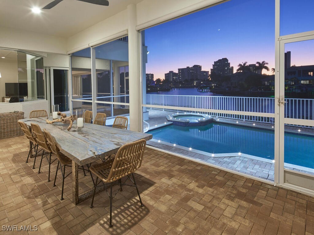 6 Bed Pool Home for Sale in Park Shore, photo 5