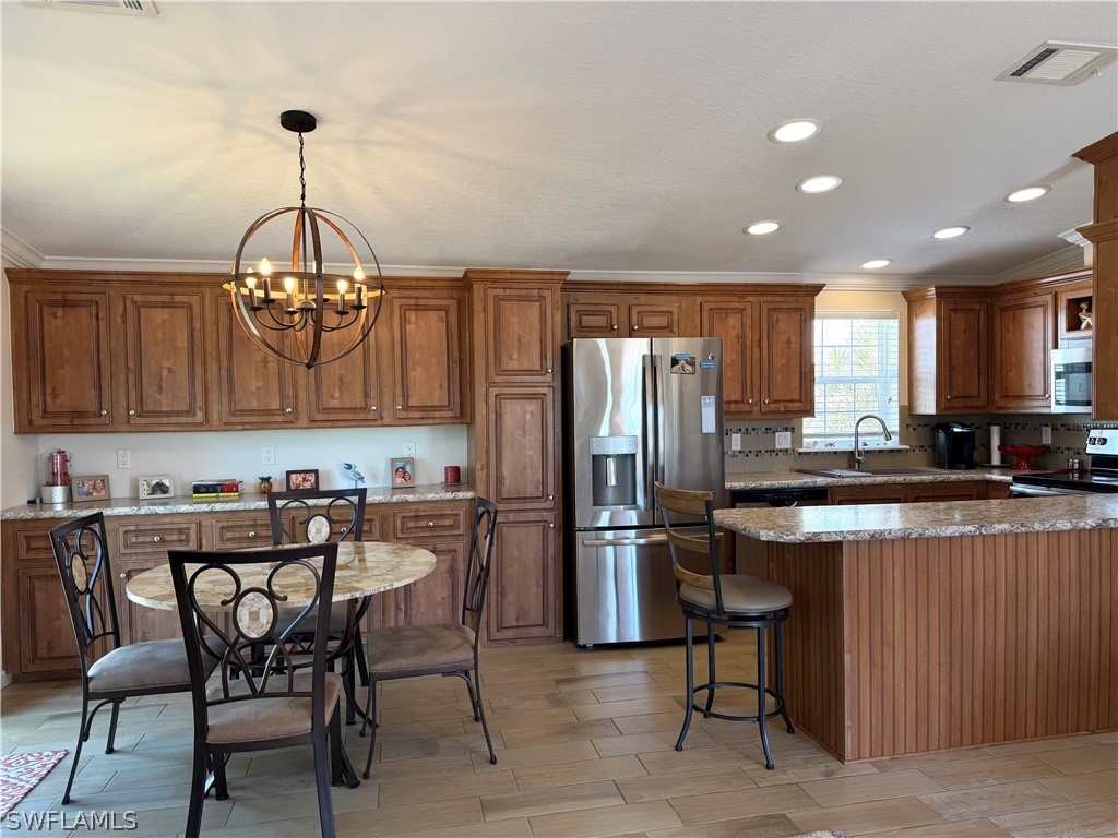 2 Bed ManufacturedHome for Sale in Estero, photo 5