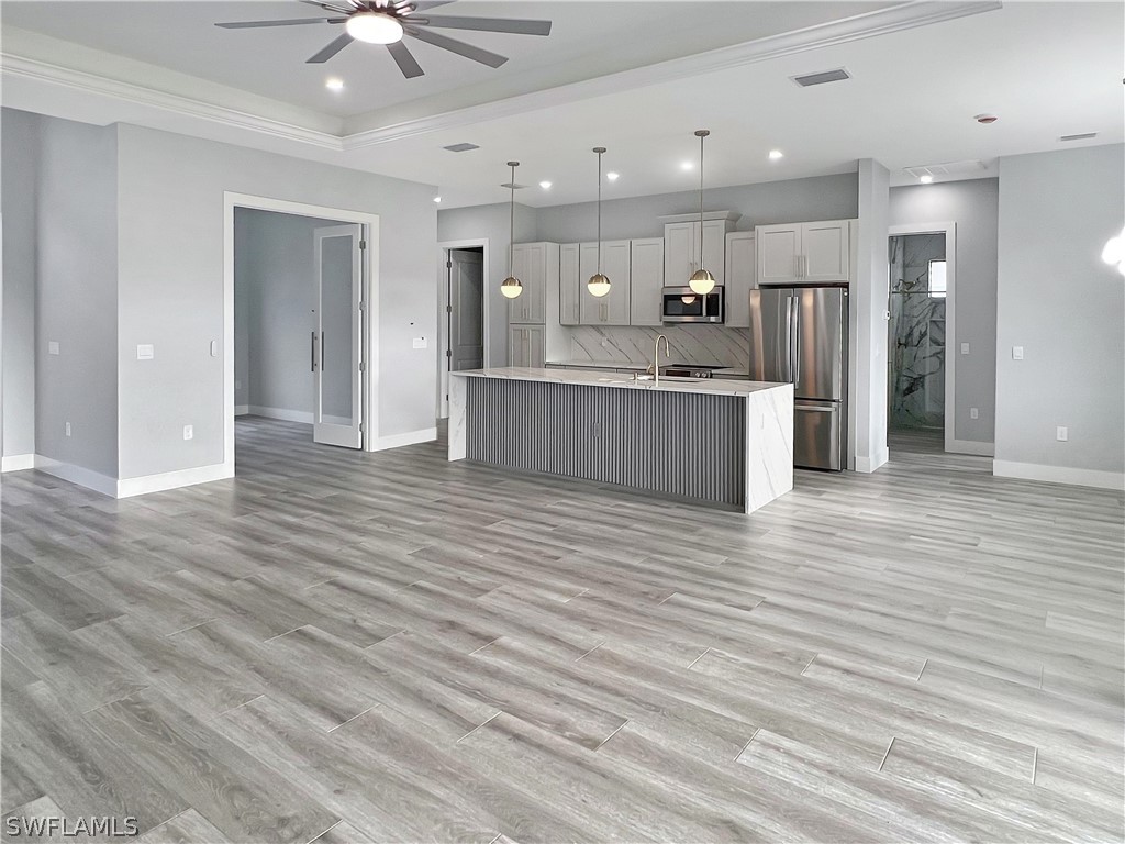 4 Bed SingleFamilyResidence for Sale in Lehigh Acres, photo 5