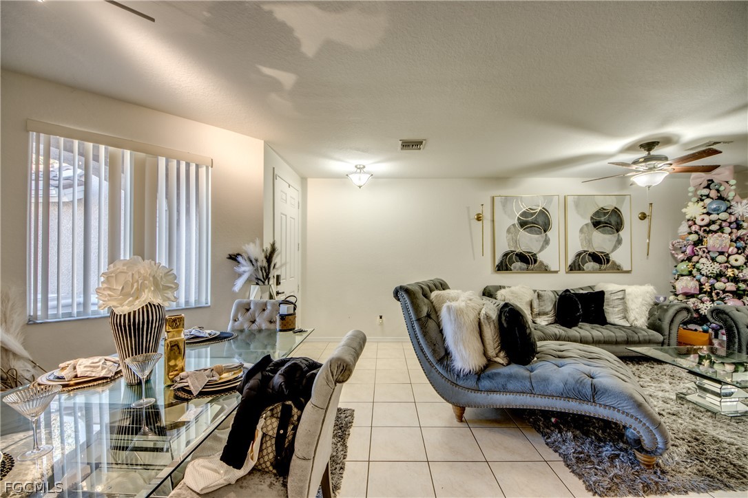 3 Bed Townhouse for Sale in Colonnade At Forum, photo 5