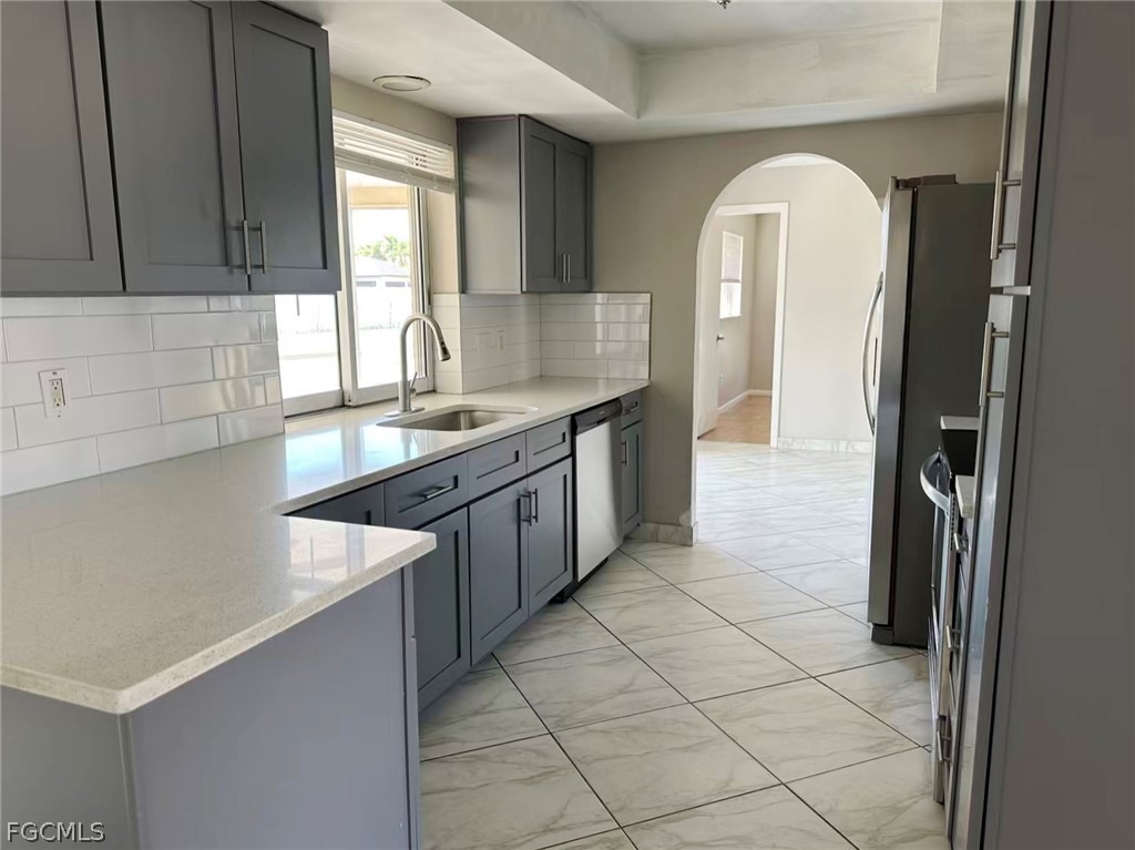 3 Bed SingleFamilyResidence for Sale in Cape Coral, photo 5