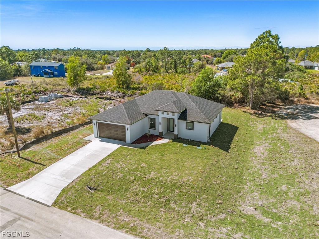 3 Bed SingleFamilyResidence for Sale in Lehigh Acres, photo 5