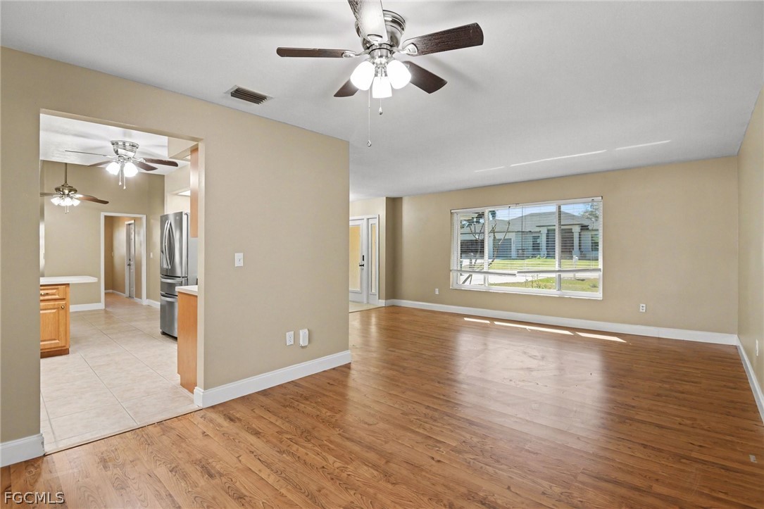 3 Bed Pool Home for Sale in Cape Coral, photo 5