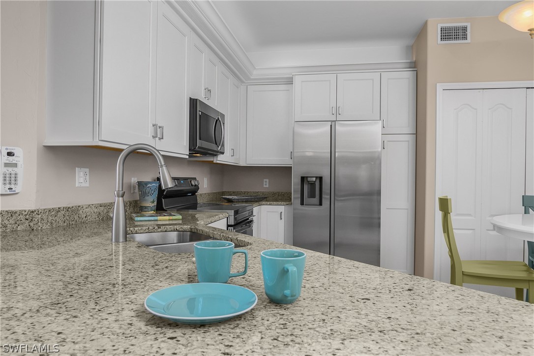 2 Bed Condominium for Sale in Winding Stream, photo 5