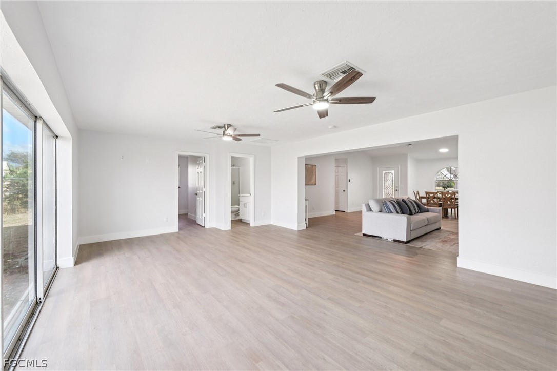 5 Bed SingleFamilyResidence for Sale in Cape Coral, photo 5