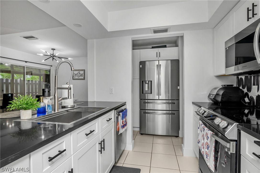 3 Bed Townhouse for Sale in Timberwood Village, photo 5