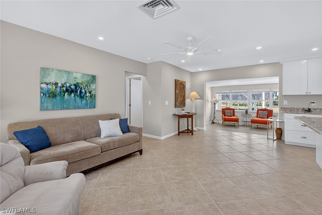 3 Bed Pool Home for Sale in Marco Island, photo 5