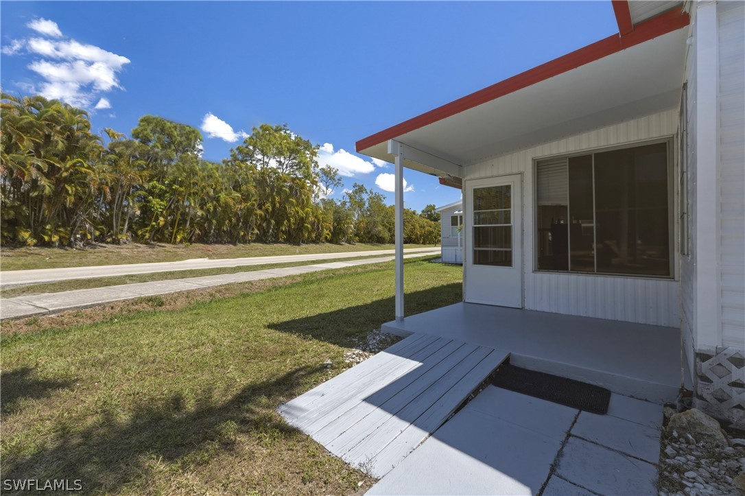 2 Bed ManufacturedHome for Sale in Estero, photo 5